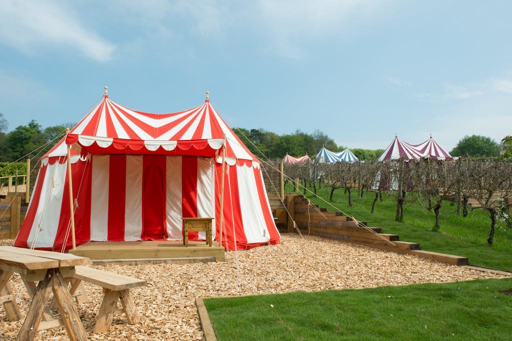 Leeds Castle Knights Glamping 호텔 객실 사진